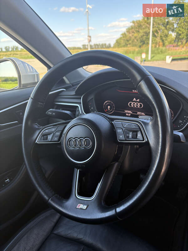 Седан Audi A4 2018 в Киеве