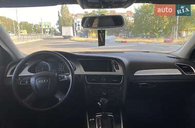 Седан Audi A4 2011 в 