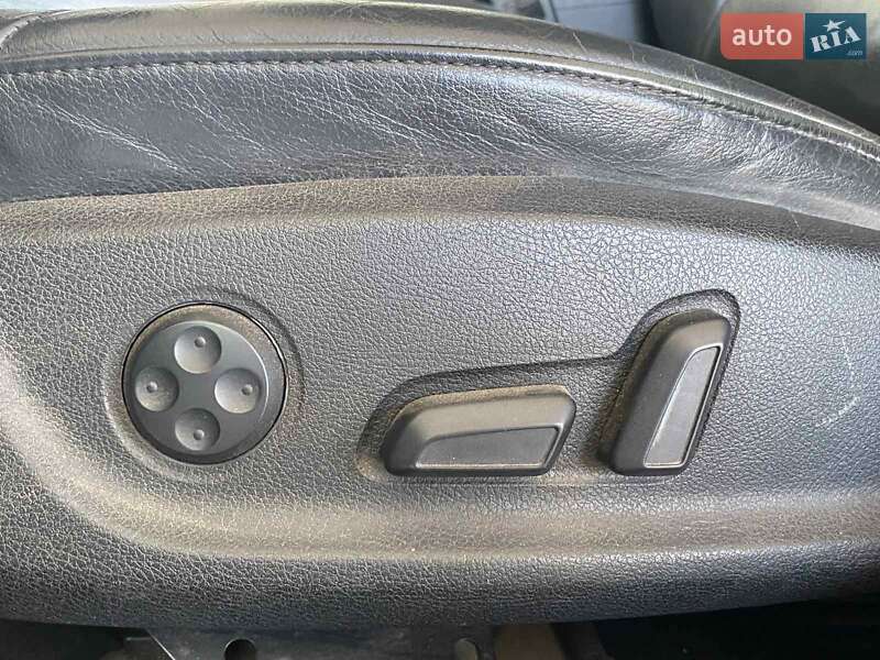 Седан Audi A4 2011 в Николаеве