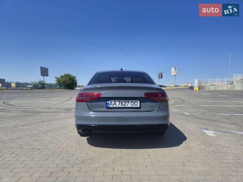 Седан Audi A4 2014 в Одесі
