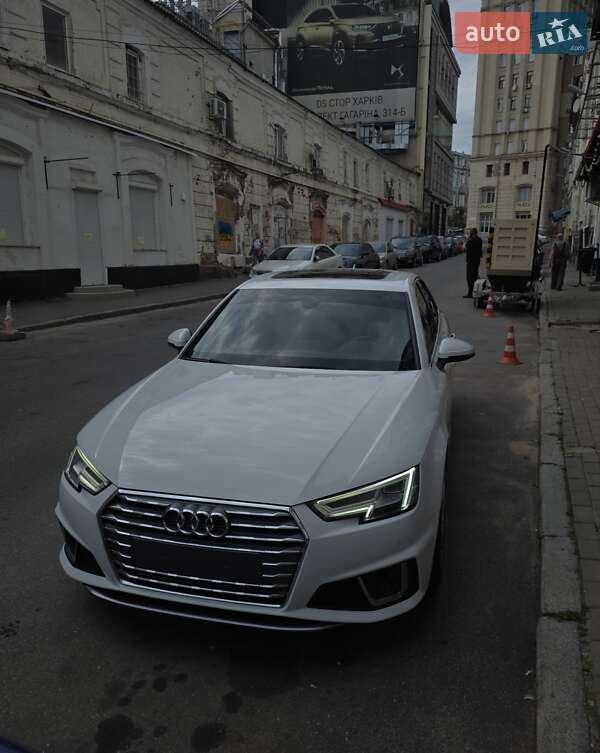 Audi A4 2019
