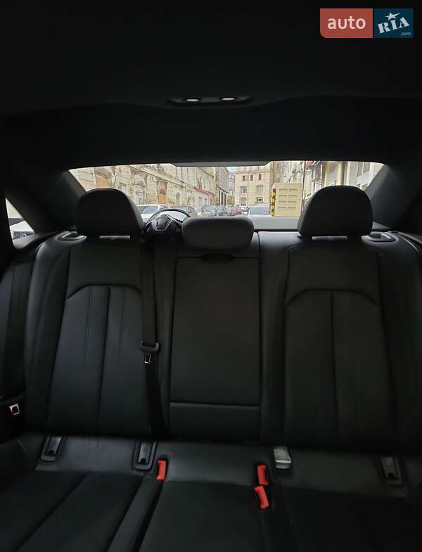 Седан Audi A4 2019 в Харкові