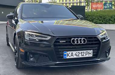 Седан Audi A4 2019 в 