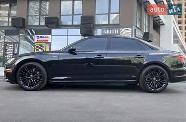Седан Audi A4 2019 в 