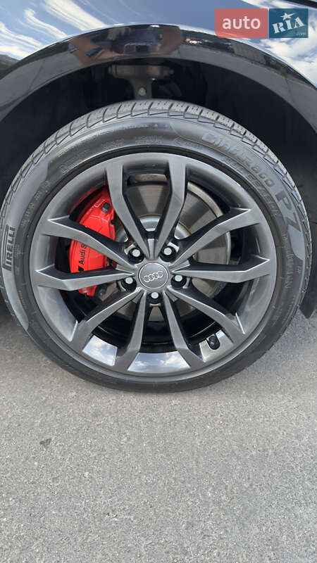 Седан Audi A4 2019 в Днепре