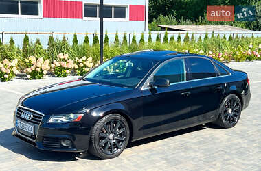 Седан Audi A4 2010 в 