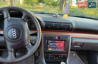 Универсал Audi A4 2000 в 