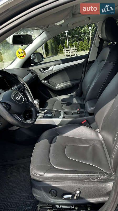 Седан Audi A4 2013 в Львові