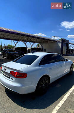 Седан Audi A4 2012 в 
