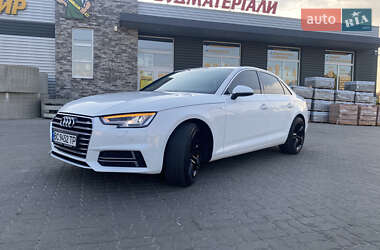 Седан Audi A4 2016 в 