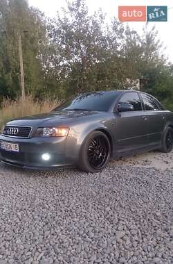 Седан Audi A4 2001 в 