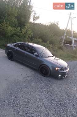 Седан Audi A4 2001 в 