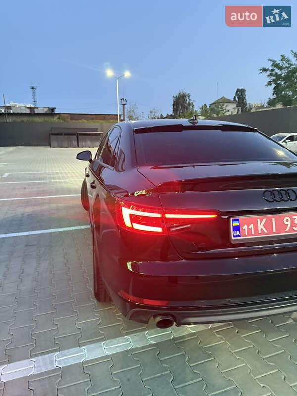 Седан Audi A4 2018 в Киеве