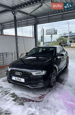 Седан Audi A4 2014 в 