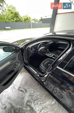 Седан Audi A4 2014 в 