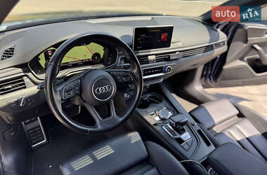 Седан Audi A4 2019 в 