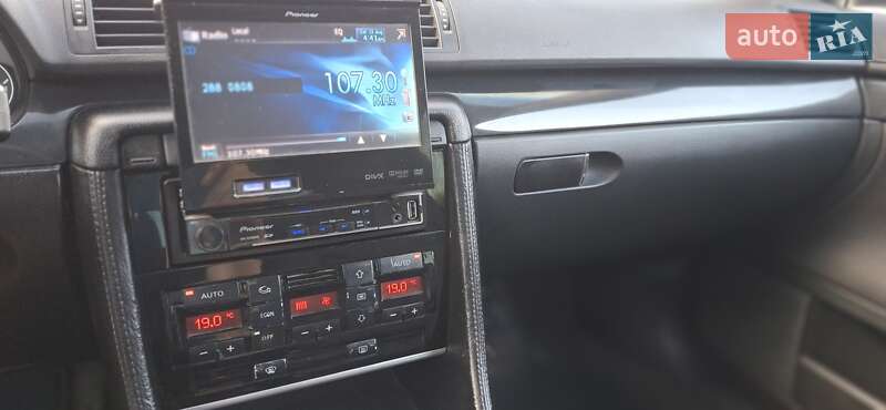 Седан Audi A4 2002 в Днепре