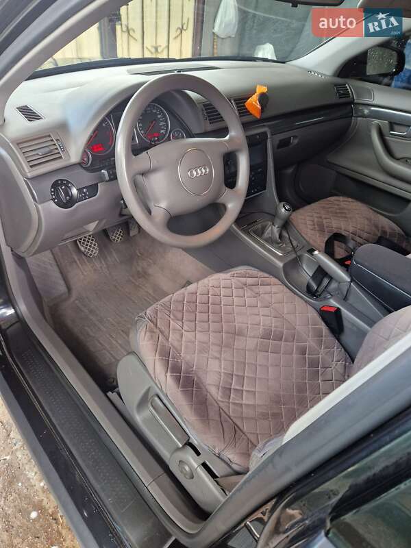 Седан Audi A4 2001 в Черноморске