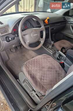 Седан Audi A4 2001 в 