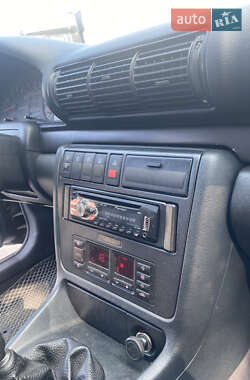 Седан Audi A4 1997 в 