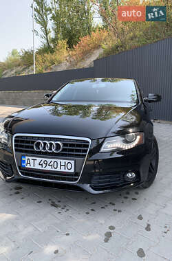 Седан Audi A4 2010 в 