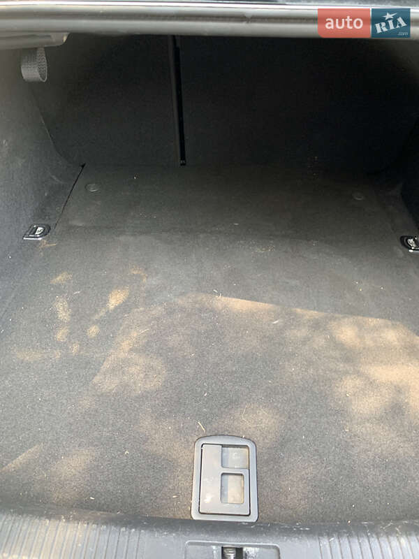 Седан Audi A4 2010 в Галиче