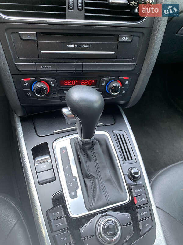 Седан Audi A4 2010 в Галиче