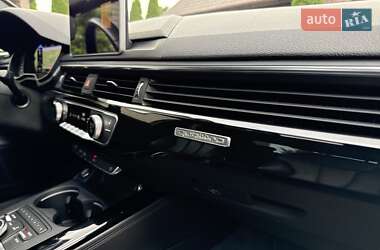 Седан Audi A4 2016 в 
