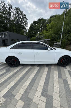 Седан Audi A4 2015 в 