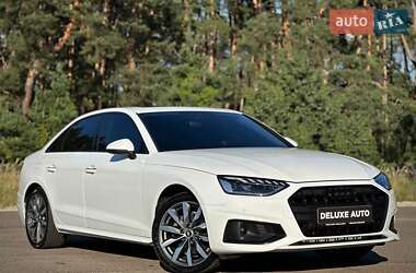 Седан Audi A4 2021 в 