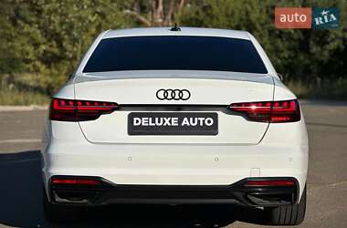 Седан Audi A4 2021 в 