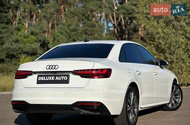 Седан Audi A4 2021 в 