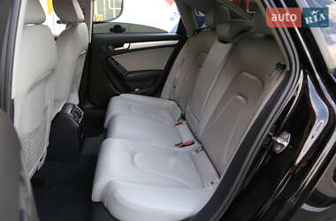 Седан Audi A4 2015 в 