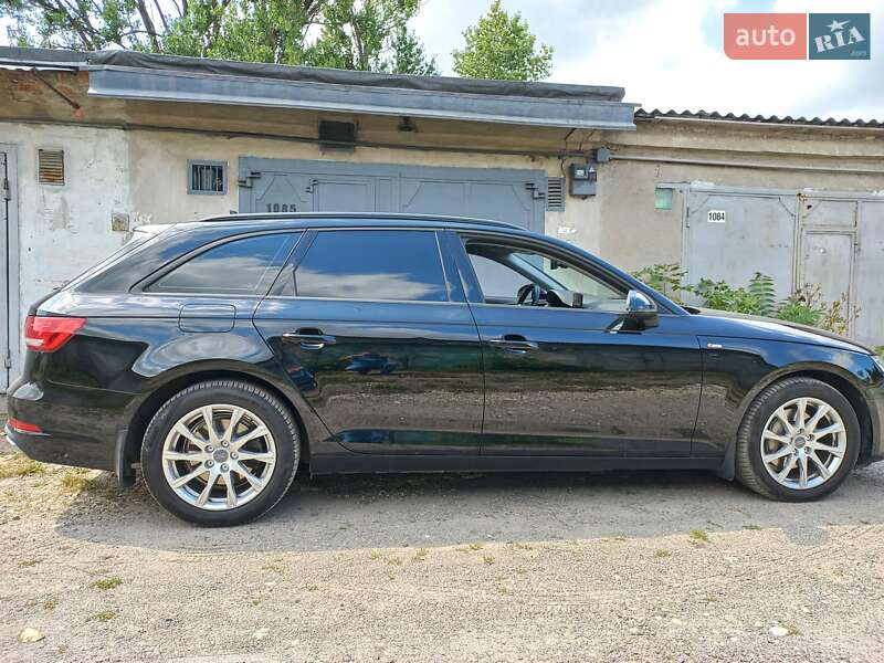 Универсал Audi A4 2019 в Тернополе