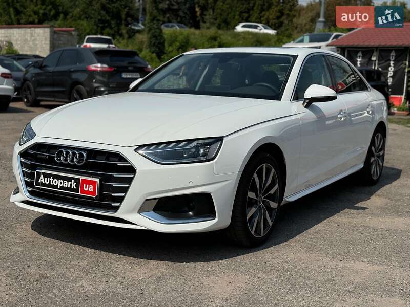 Audi A4 2023