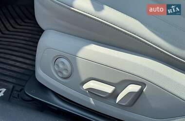 Седан Audi A4 2023 в 