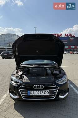 Седан Audi A4 2020 в 