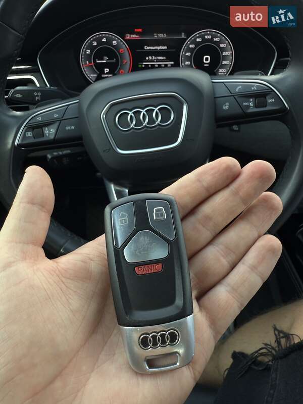 Седан Audi A4 2020 в Киеве
