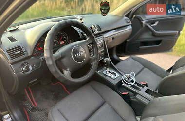 Седан Audi A4 2004 в 
