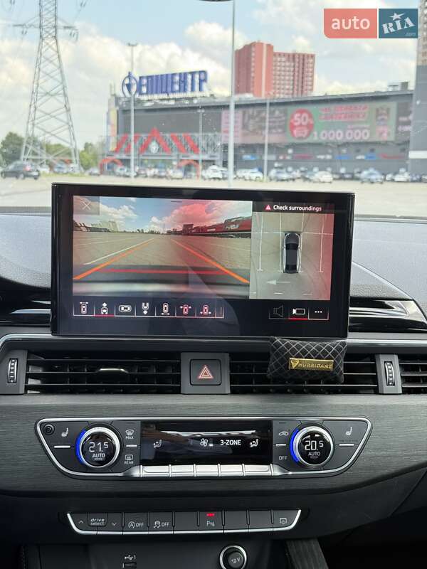 Седан Audi A4 2020 в Киеве