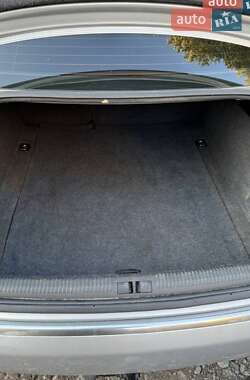 Седан Audi A4 2000 в 