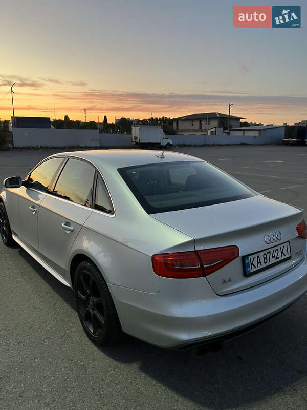 Седан Audi A4 2014 в Киеве