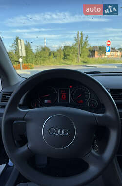 Универсал Audi A4 2003 в 