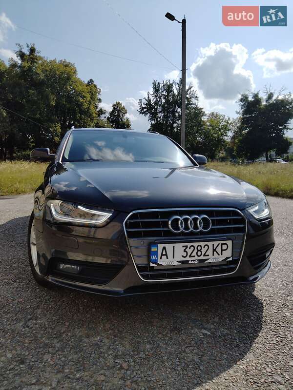 Универсал Audi A4 2015 в 