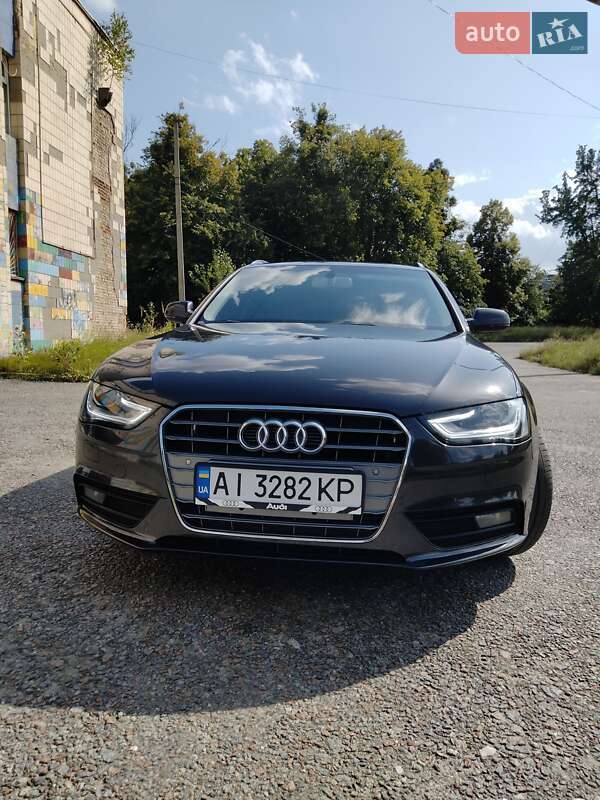 Audi A4, фото из объявления