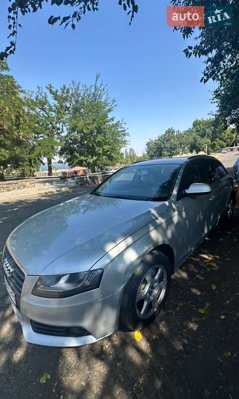 Audi A4 2011