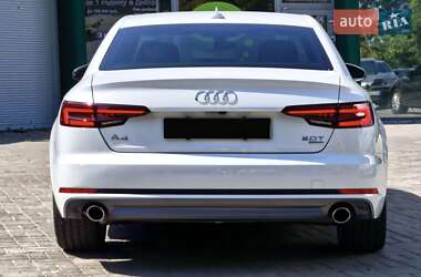 Седан Audi A4 2018 в 