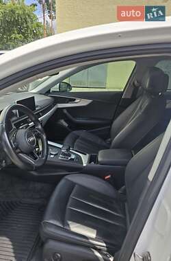 Седан Audi A4 2015 в 