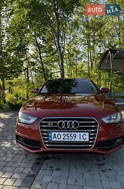 Седан Audi A4 2014 в 