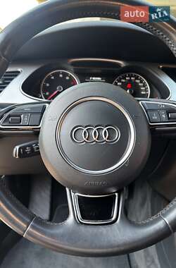 Седан Audi A4 2015 в 